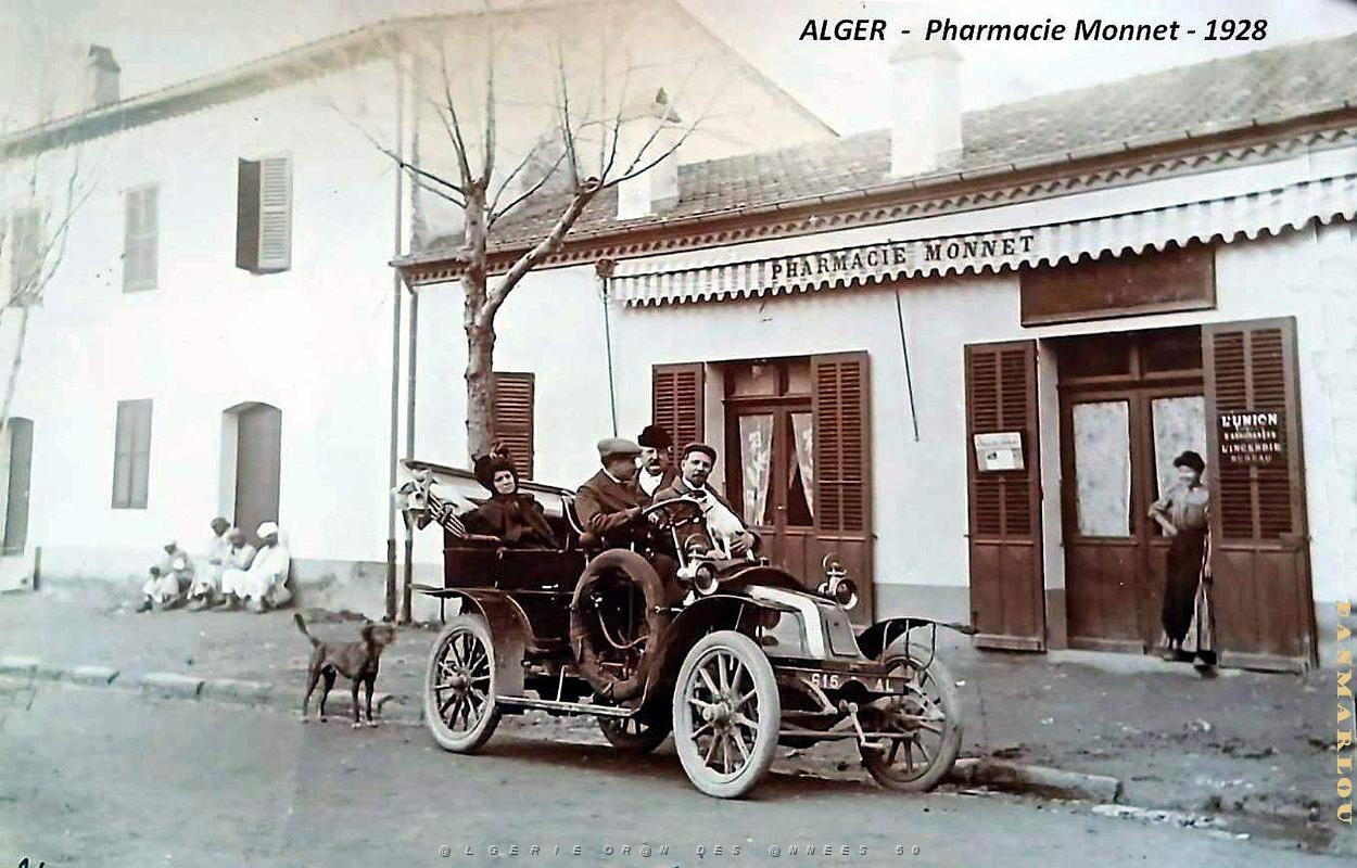 2833- Alger - Pharmacie Monnet - 1908.jpg